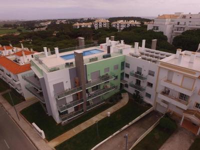 2 Bed apartment with Roof Top Pool, close to Falesia Beach AT10