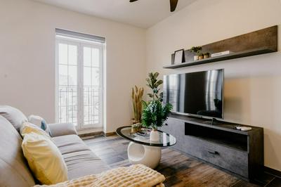 LA88 Bayview Apartment III