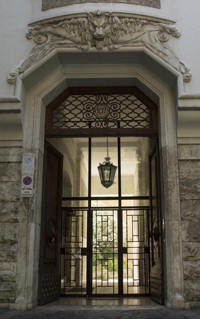 Maison Maneli