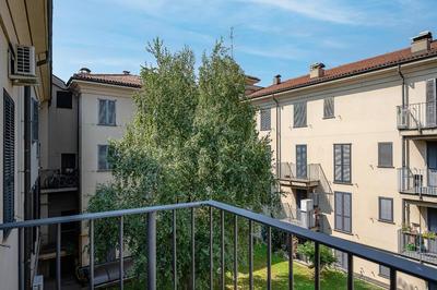 Modern Apartment in Navigli-Near Darsena & Bocconi