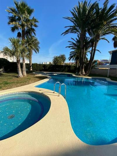 Apartamento Denia,piscina,padel,150 m de la playa