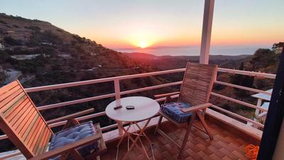 Aggelos & Melina studios - Enjoy sunset from Melina