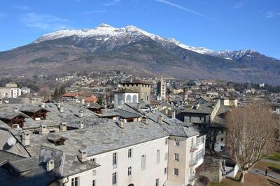 Aosta centro storico e splendida vista panoramica