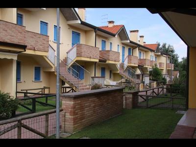 Lovely flat with pool-Beahost