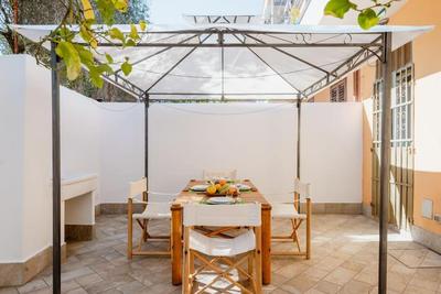 15min a piedi dal centro appartamento con Patio Privato!