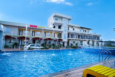 Holiday Beach Resort !! Beach Distance 50 Mts !!