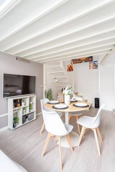 Briano's House (Navigli-Bocconi-Fondazione Prada)