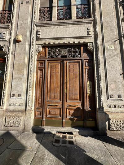 ELEGANT HOUSE, in THE CENTER