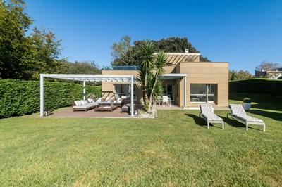 helloasturias, Casa en Llanes con piscina, jardín, cerca de la playa.