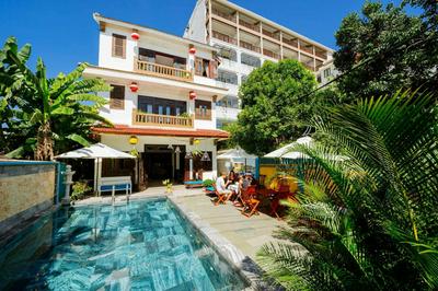 B'Lan Riverside Villa