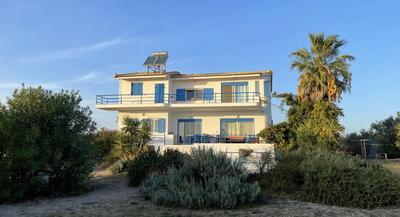 Villa Caretta - direkt an einem einsamen Strand im Süden des Peloponnes