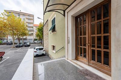 JOIVY Cosy flat with parking in Chiavari