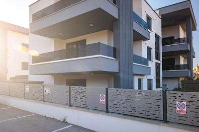 Comfortable 2 bedroom apartment Marina close to beach