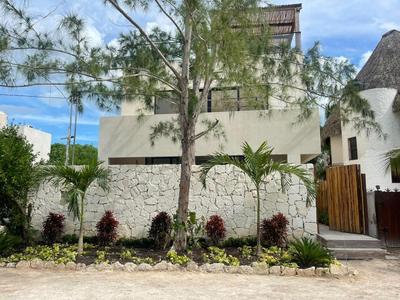 Casa Hood By the Sea