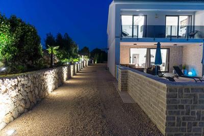 Villa More
