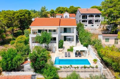 APARTMANI MARIS