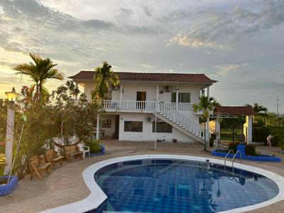 Casa Quinta tipo hotel con aire