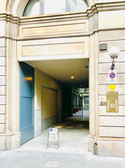 Repubblica Elegant Milan House