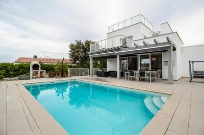 Luxury Villa - Amazing Sea Views