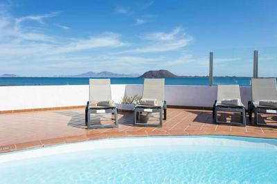 Villa Remos with Private Heated Pool, BBQ & Wifi