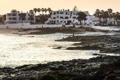 Beachfront Villa San Antonio with Private Heated Pool BBQ in the Heart of Corralejo by Amazzzing Travel