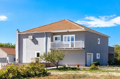 Home with private pool near Trogir