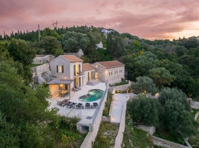 Villa Nónna, 1800s house renovated in 2023