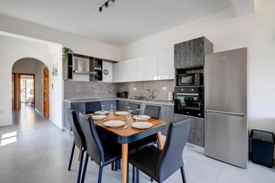 Contemporary 3BR Retreat in Prime Sliema by Buena Vista