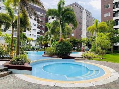 324 Tower 1 Avida Iloilo Pool View Comfy Cozy Central
