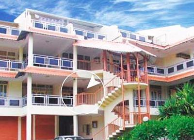 Lovely 2-bedroom condo close to the beach…