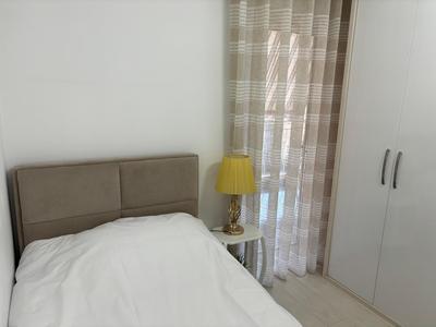 Center, Selvia White Apartment