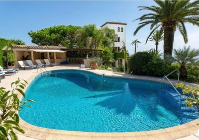LE CASTEL ROSE Super Cannes, face aux Îles de Lérins