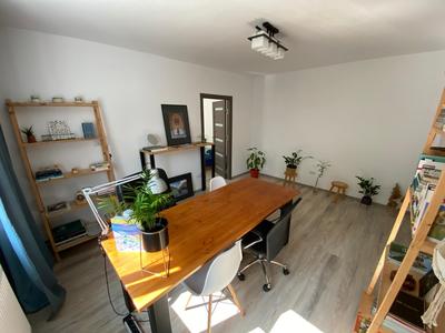 Ultra Central Minimal and Cozy Apartment