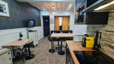 32 Atelier Paris Fashion