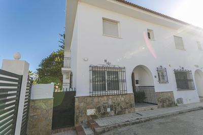 Canovas Nerja - Casa Parador con jardín privado en centro Nerja