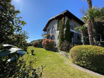 Villa Casa Camelia in Traumlage