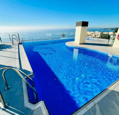 Splendid two bedroom penthouse located between Cancellada and Estepona