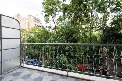 Vibrant Athens Pad-2 Bedrooms