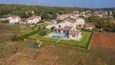 Wonderful Villa Mattuzzi with private pool near the town by WiiBuk