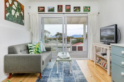 Cape Floral Cottage
