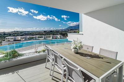 OV5 - Modern family flat close to beaches