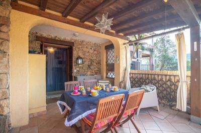 Giotto In Sardegna With Shared Pool - Happy Rentals