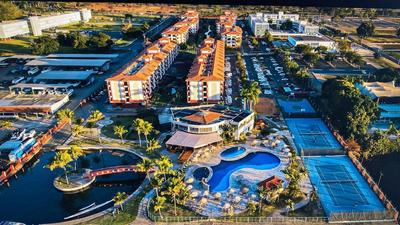 Flat Lake Side Decoração Retrô