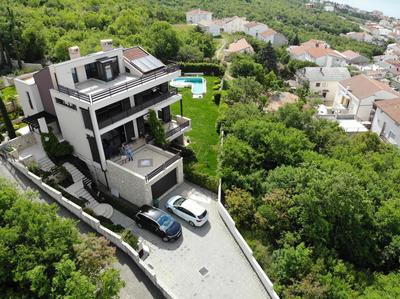 Holiday Home Villa Lion's House