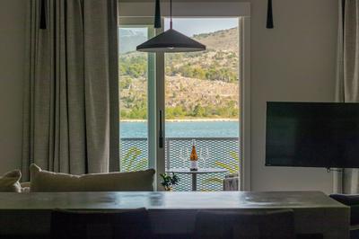 Chelmis Sea Front Apartments - Oceanis