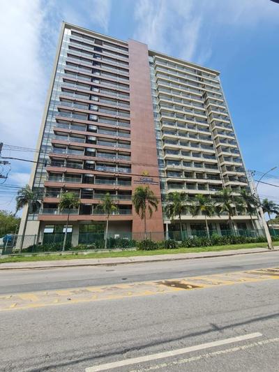 Suíte com varanda em Via Premiere - Rio centro