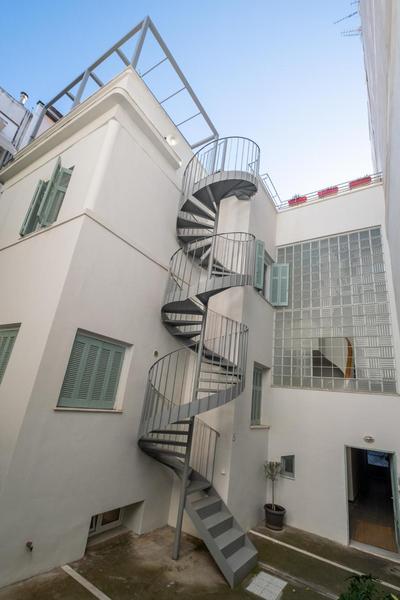 Central5 Boutique Apartments with Common Garden Next to Metro