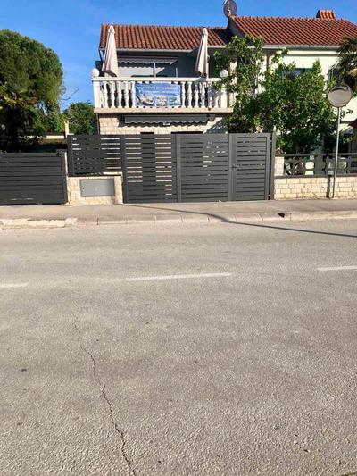 Enna Apartment C perfect location