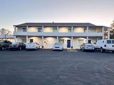 Motel 6 Williamstown