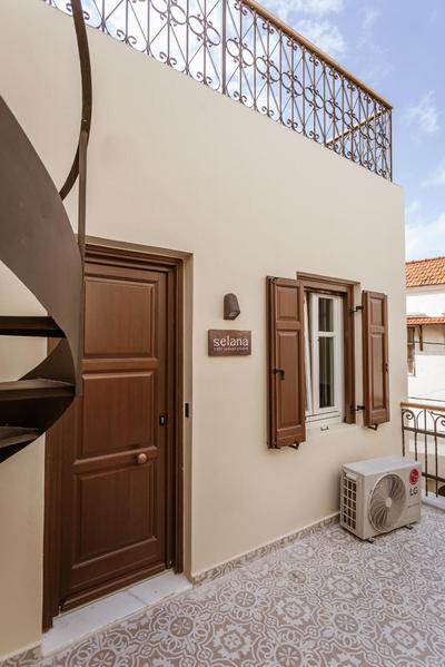 Zerania Selana Studio